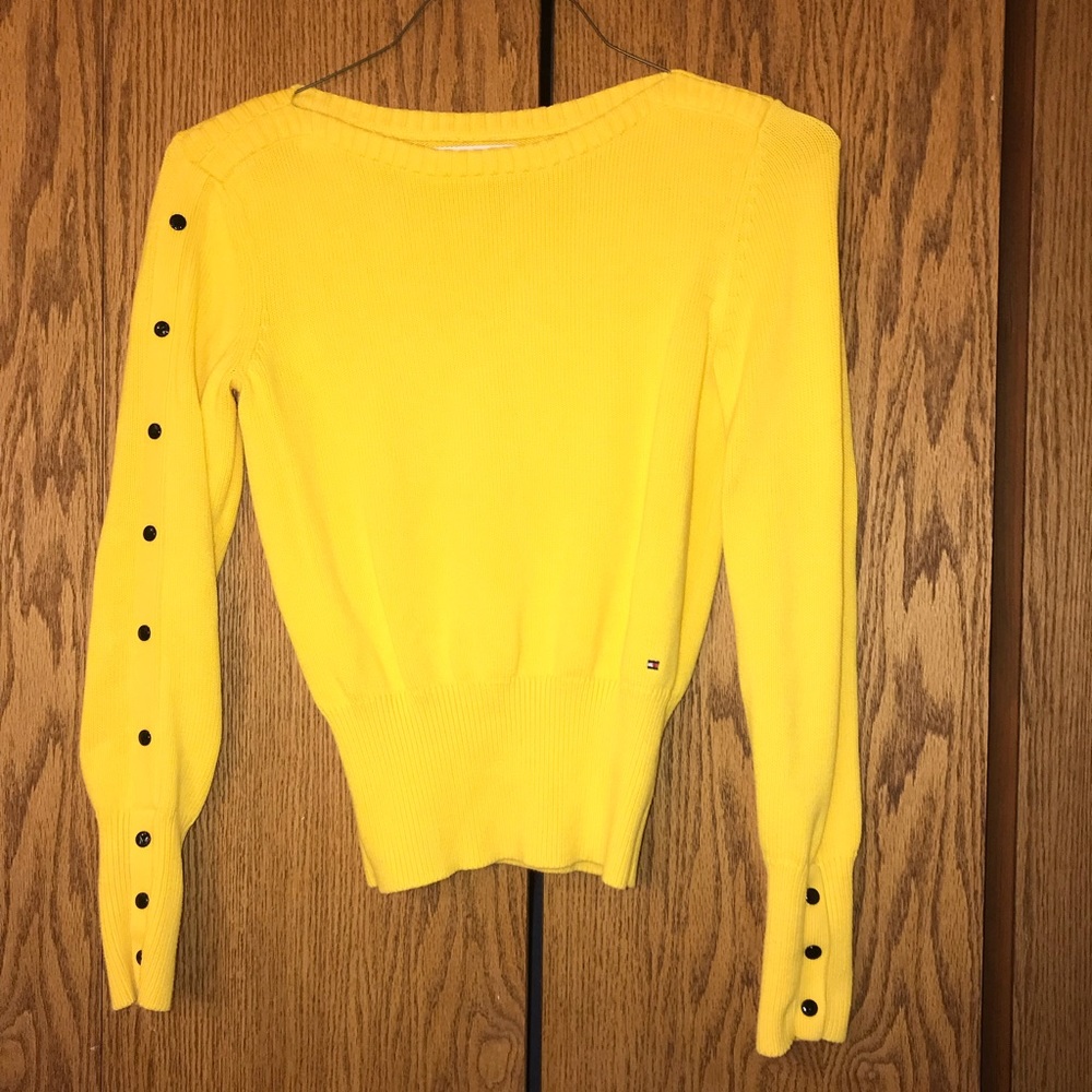 Vintage 💛 Tommy Hilfiger yellow snap sweater S